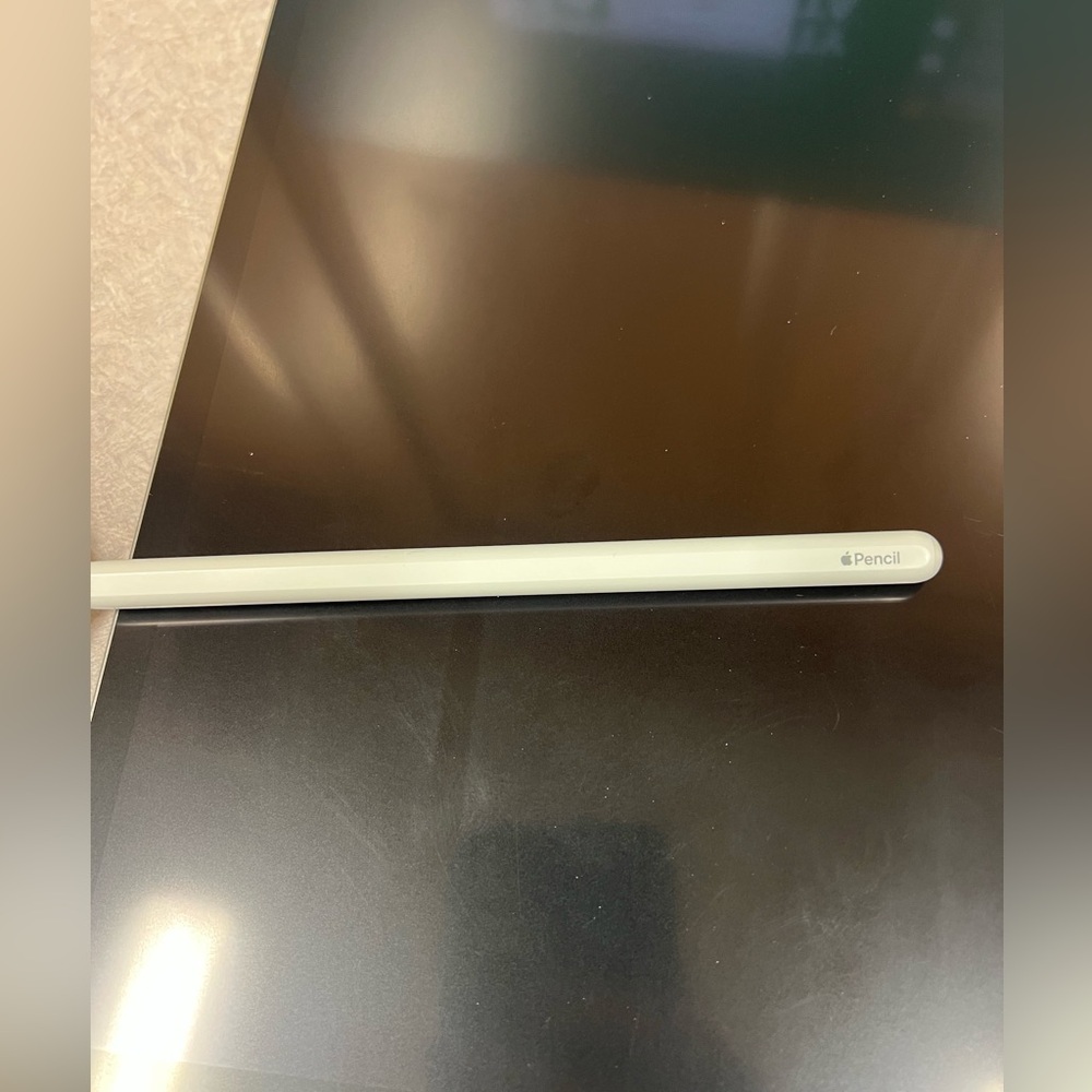 iPad Pro 4th gen 256gb 11” with Apple Pencil (2nd gen) and magnetic folio case - Picture 3 of 5